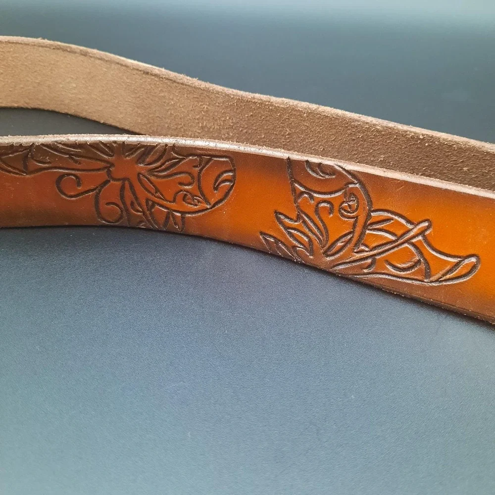 Handcrafted Leather Belt w/‎ Butterfly Embossing, Western-Style Design 30